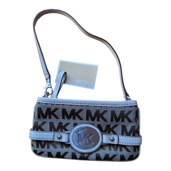MICHAEL Michael Kors Handbags - Michael Kors Wristlet with Signature Medallion
